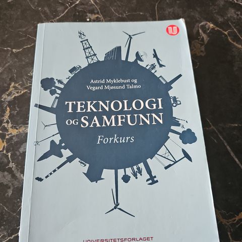 Teknologi og samfunn
forkurs (2018)