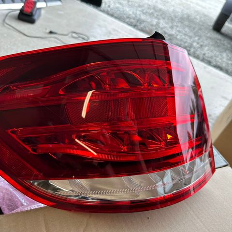 Baklampe Mercedes venstre side