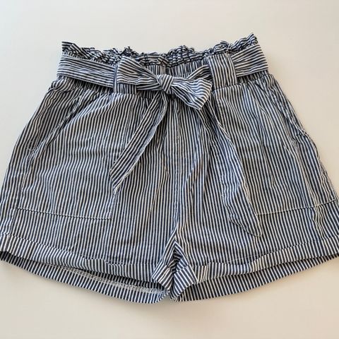 Only Smilla paper bag shorts