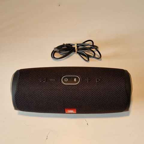 JBL Charge 4