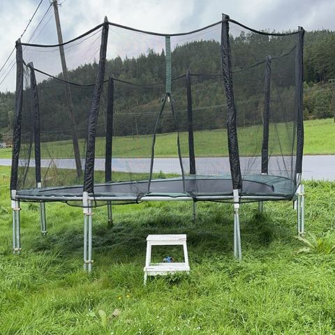 Trampoline