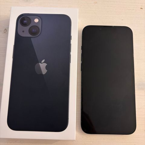 iPhone 13 128 GB (trådløs lading)