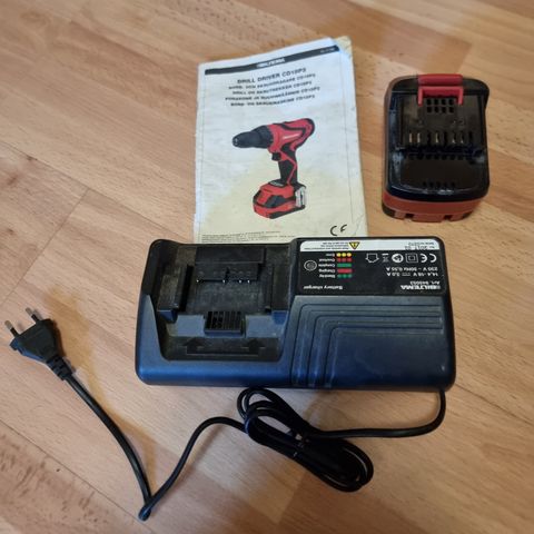 18 V 4 amp Batteri og lader til drill driver CD18P2