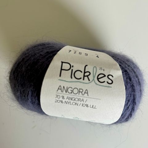 🧶 1 nøste blålilla Pickles Angora