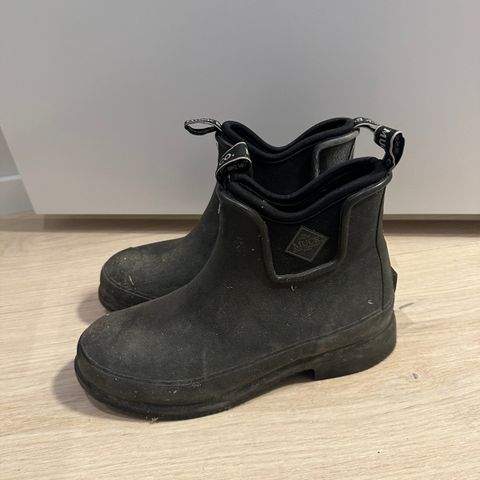 RESERVERT! Muck Boots (to par: 37 og 38/39)