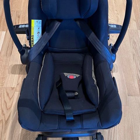 Nuna Pipa Next barnesete med isofix base