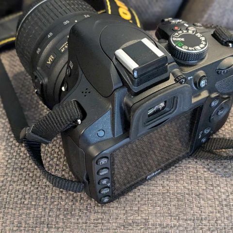 !!! LIKE NEW!!! Super photo and video camera Nikon D3200 24 megapixel