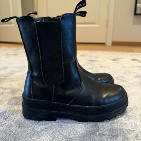 Pent brukt sorte boots str 31