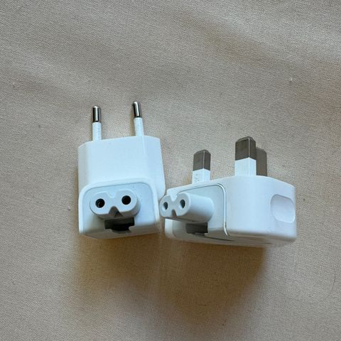 Reiseadapter / støpseladapter til Macbook lader