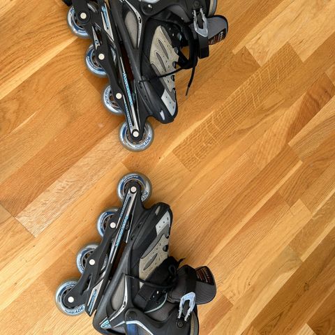 Rollerblades str 40, m kne, albue og håndleddsbeskyttere