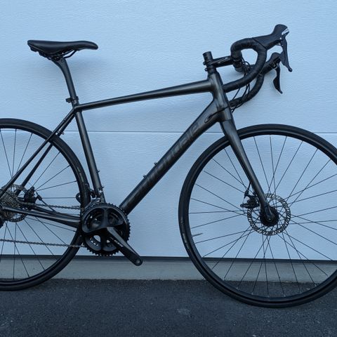 Cannondale Synapse Blandeveissykkel | 56/ Large ramme | Shimano 105 | Solid!