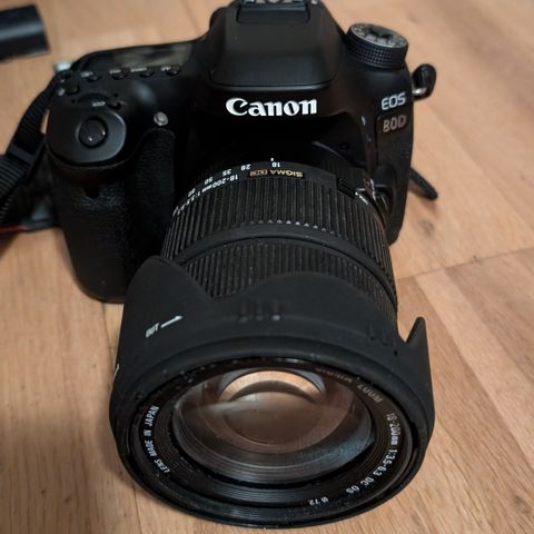 Canon eos 80D + sigma 18mm - 200mm linse selges billig