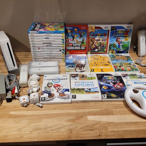 BILLIG Nintendo Wii med kjente spilltitler og utstyr | Mario, Wii Sports