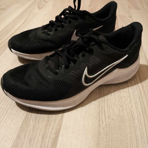 Nike sko str 44