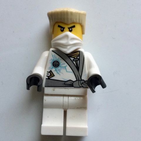 Ninjago ønskes kjøpt