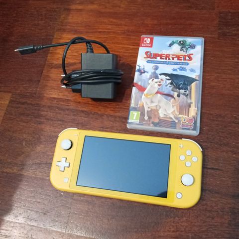 Nintendo Switch Lite med spill!