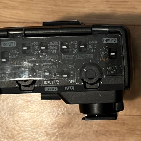 Panasonic Lumix XLR1 Mikrofonadapter