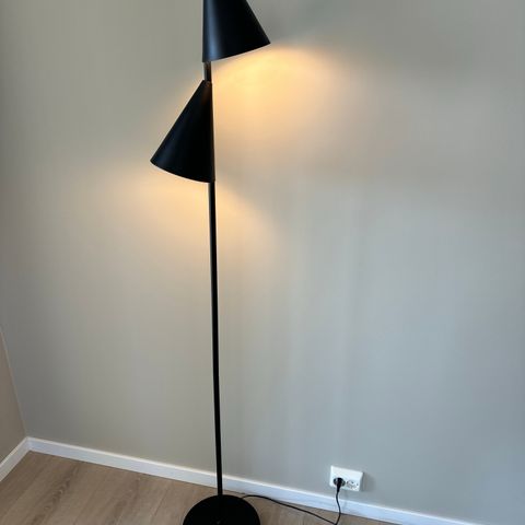 Stålampe fra KID