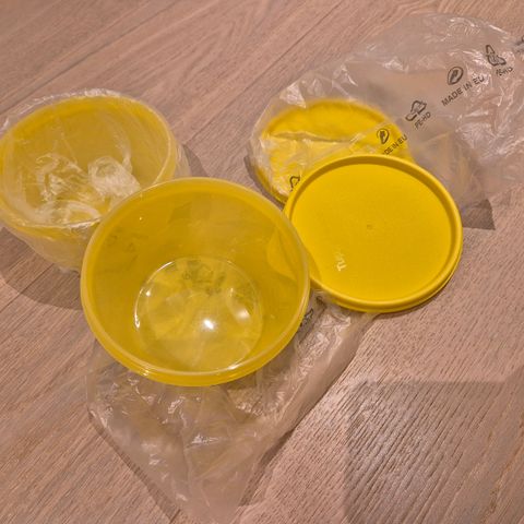 To tupperware bokser 500ml