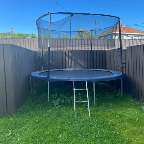 Jumpking trampoline