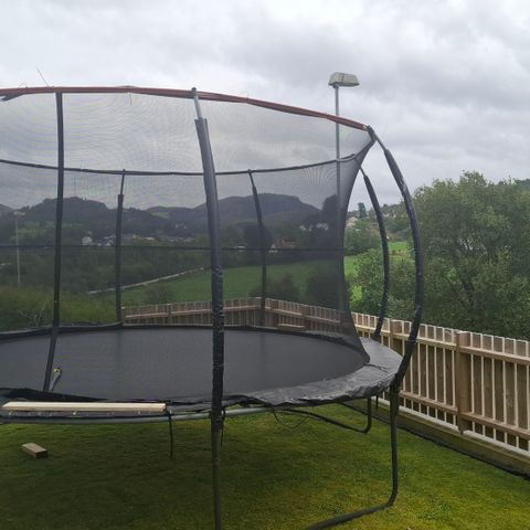 Trampoline le jump 4m fint brukt