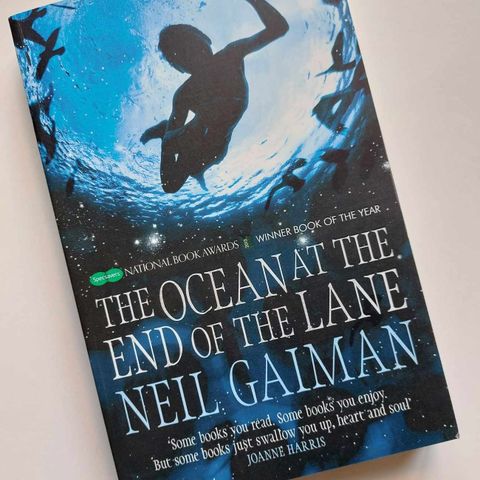 Neil Gaiman: The ocean and the end of the lane. (Paperback) (Fantasy)