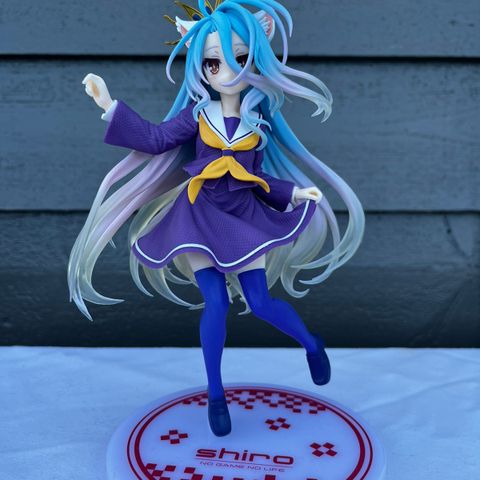 No game no life, Shiro figur