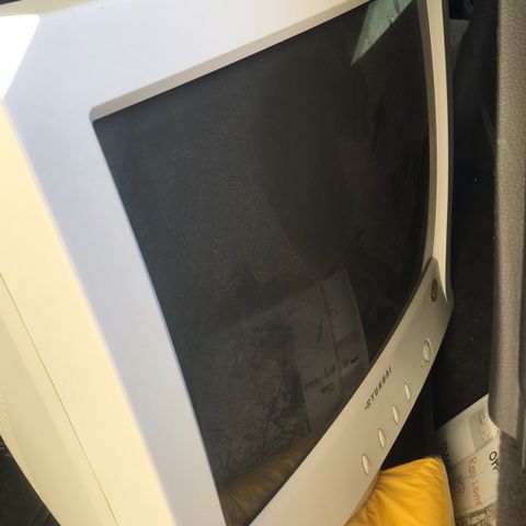 Hyundai 19 tom CRT retro monitor