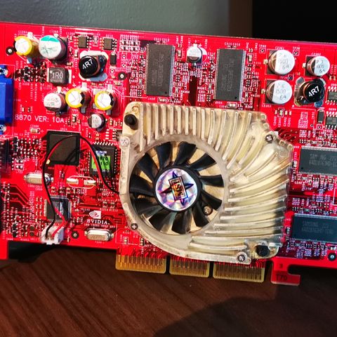 Geforce 4 Ti4200 128MB (AGP - 2002)