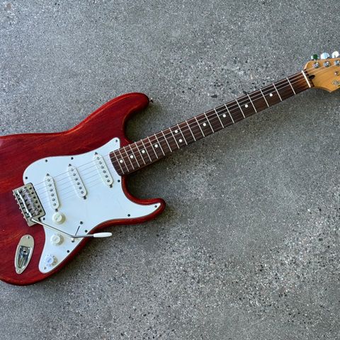 Fender Stratocaster 3,28 kg MIM 1998