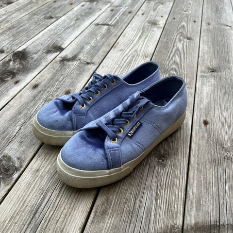 Superga plattform blå velvet str 38