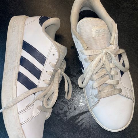 Adidas joggesko str.40,5