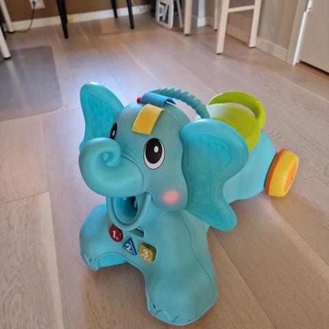 Morsom lekeelefant gå-leke