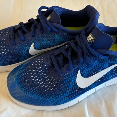 Nike Free sneakers str 38