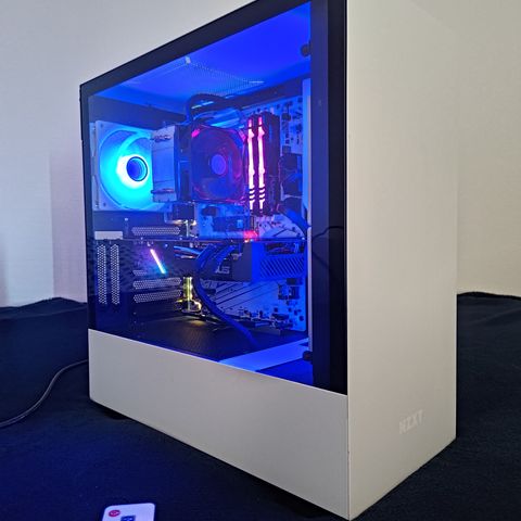 Gaming PC i5 - 9600K | RX 5700 | ARGB | Fortnite 130 fps | Minecraft 600 fps