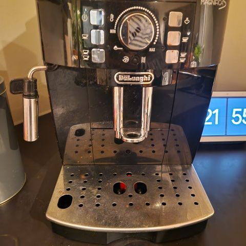 Delonghi kaffemaskin selges