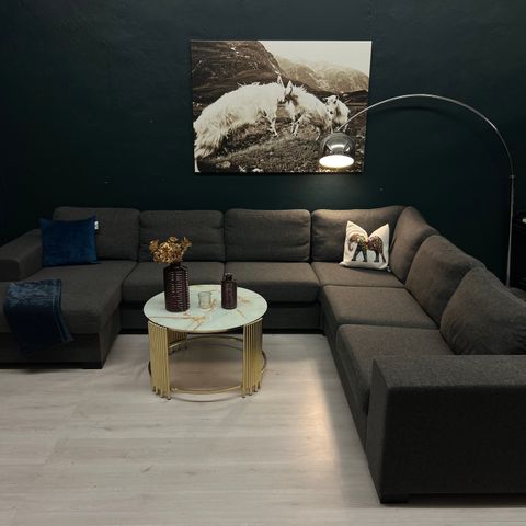 GRATIS LEVERING - SALG! Nyrenset Berlin design U design hjørnesofa fra Skeidar