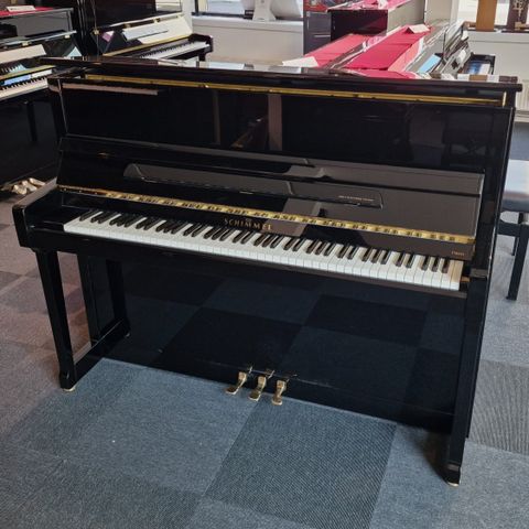 Schimmel Classic 116T piano