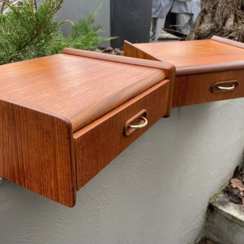 Retro teak vegghengte flotte nattbord ( par) - hent eller få levert