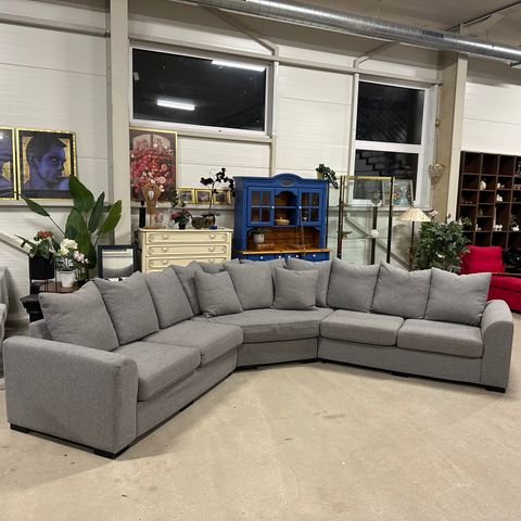 Kupp alarm!/gratis levering/stor hjørnesofa i god stand