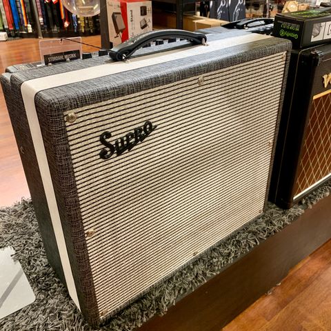 SUPRO Black Magick Reverb Combo