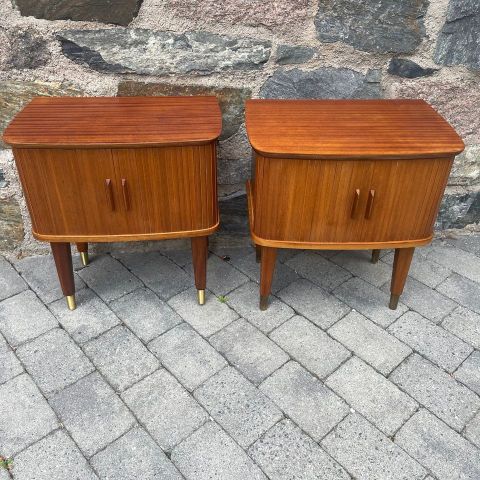 Retro teak to stk sjalusiskap /nattbord / entrekommode- Hent eller få levert