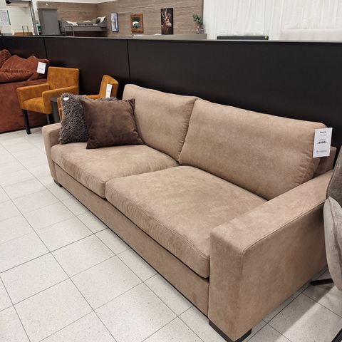 Lance sofa