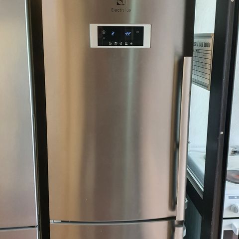 Electrolux kombiskap 200cm høyde