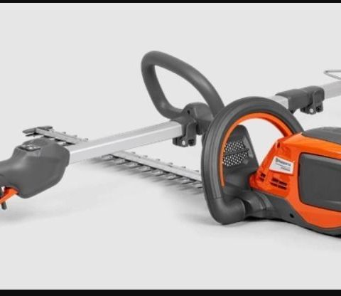 HUSQVARNA batteridrevet 215iL gresstrimmer/215iHD45 hekkesaks kit