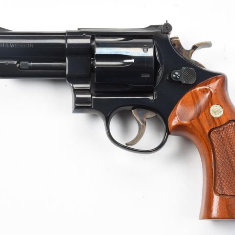 Smith & Wesson revolver modell 57 kaliber .41 magnum