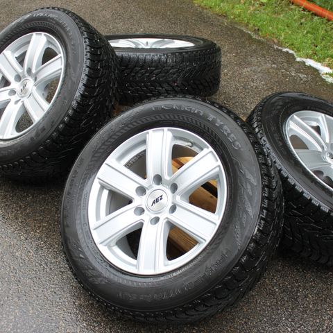 18" vinterhjul til Toyota Land Cruiser! AEZ felg med Nokian piggfri!