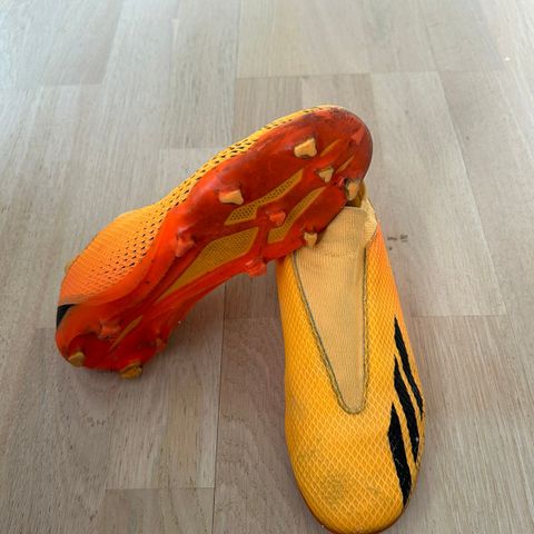 Adidas fotballsko str. 36 2/3