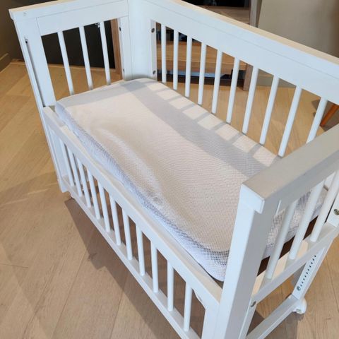 Troll bedside crib Sun (sideseng) m/BabyDan madrass