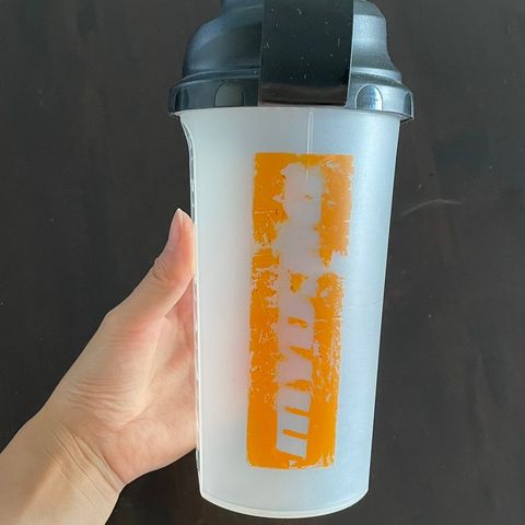 Proteinshaker 800 ml med lokk